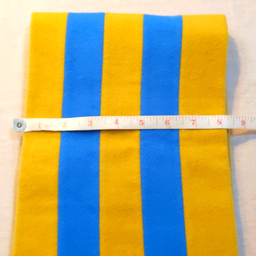 J. McLaughlin Scarf - Picture 2 of 5